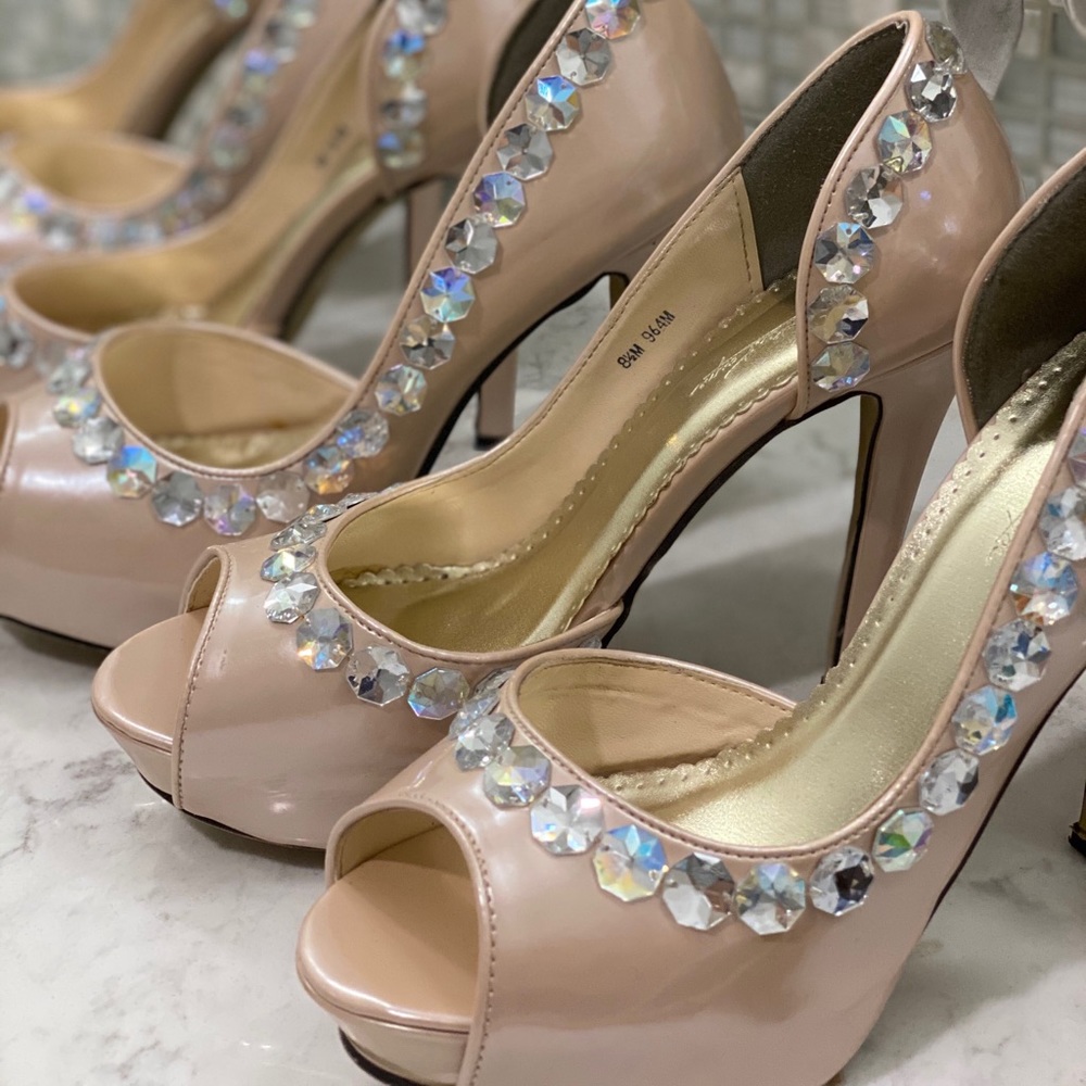 Johnathan Kayne Heels